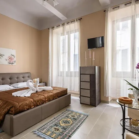 Pinzochere Apartment Florence
